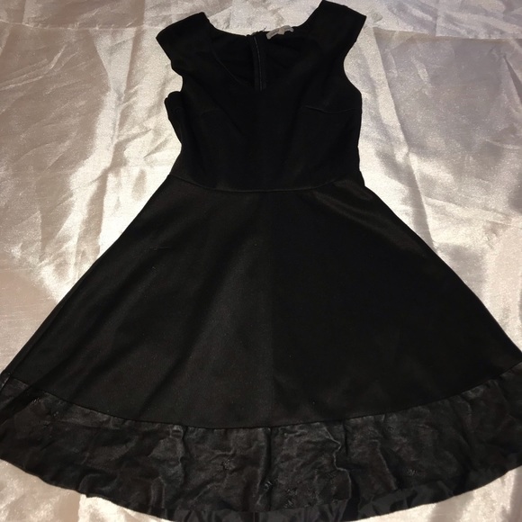 Dress - Picture 3 of 8